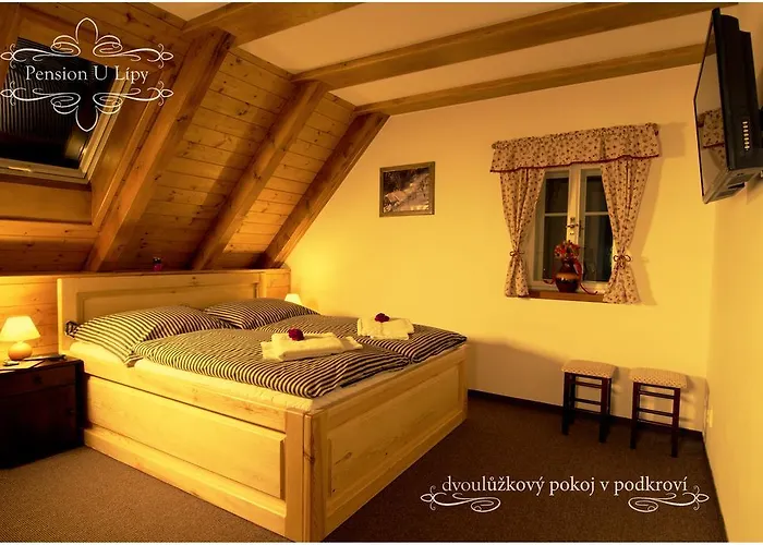 U Lipy Värdshus Bynovec